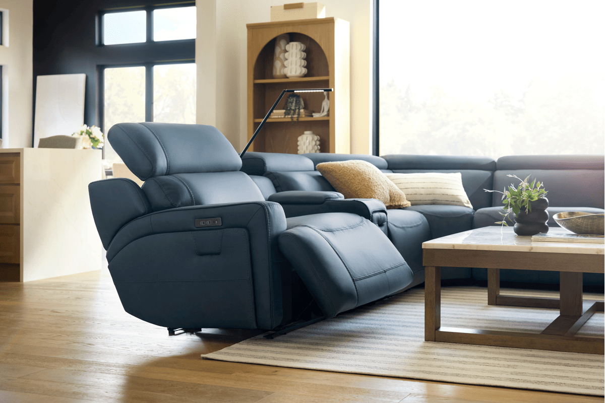 Element Navy Dual Power Reclining 6-Piece Console Sectional  35
