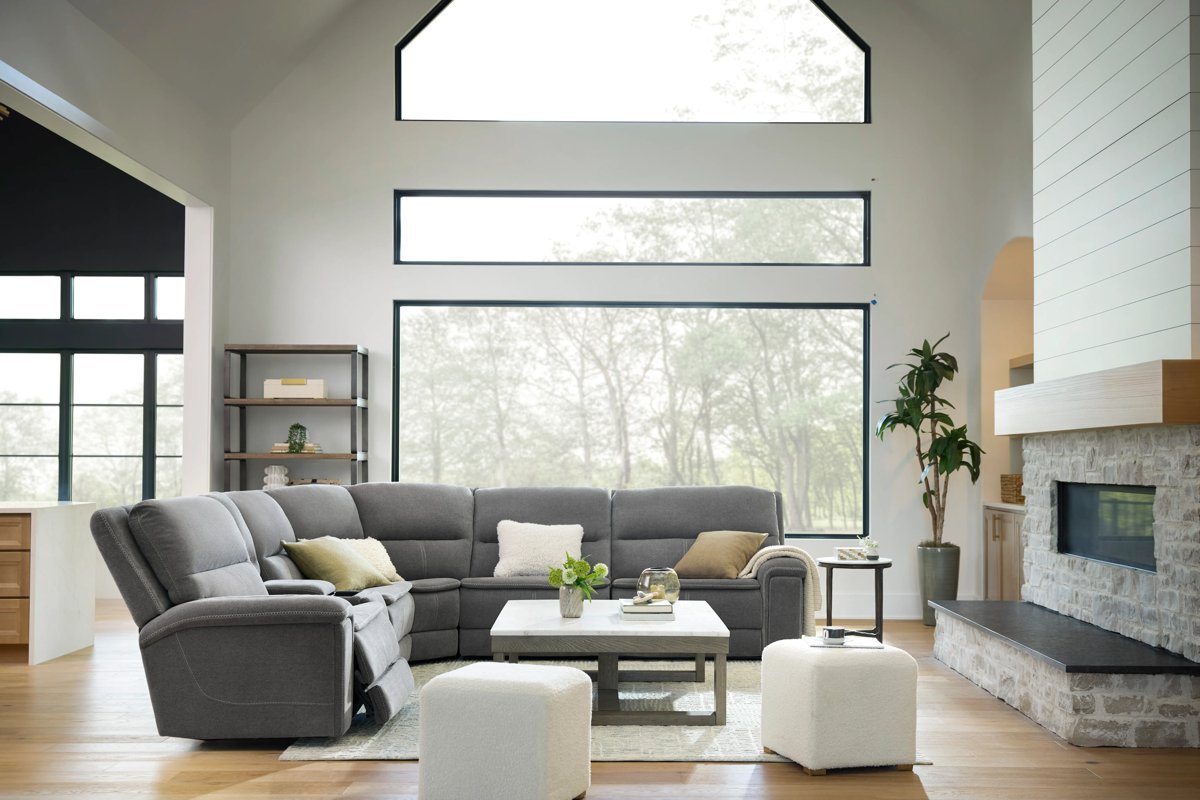 Vixen 6-Piece Triple Power Reclining Sectional with 3 Recliners 1