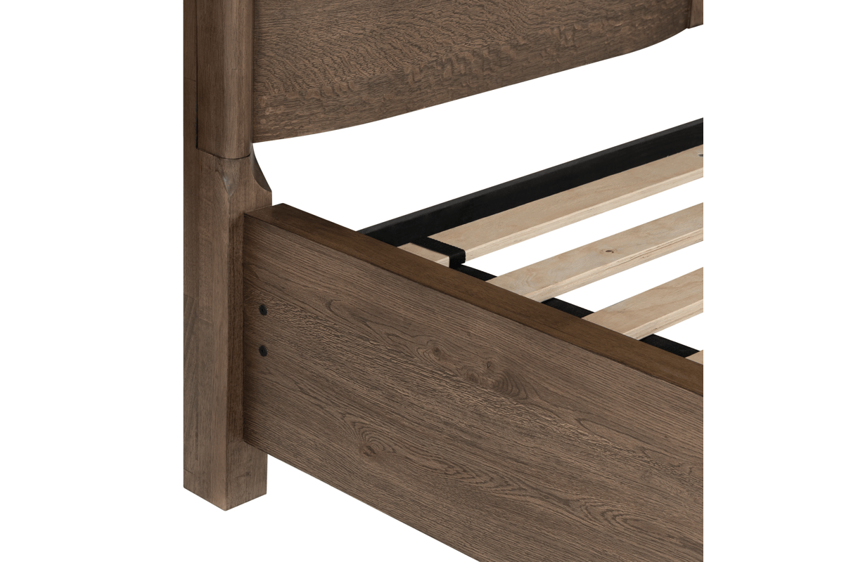 Saddle Creek 5-Piece Queen Bedroom Set  6