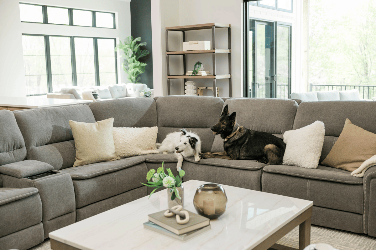 Vixen 6-Piece Triple Power Reclining Sectional with 3 Recliners 7