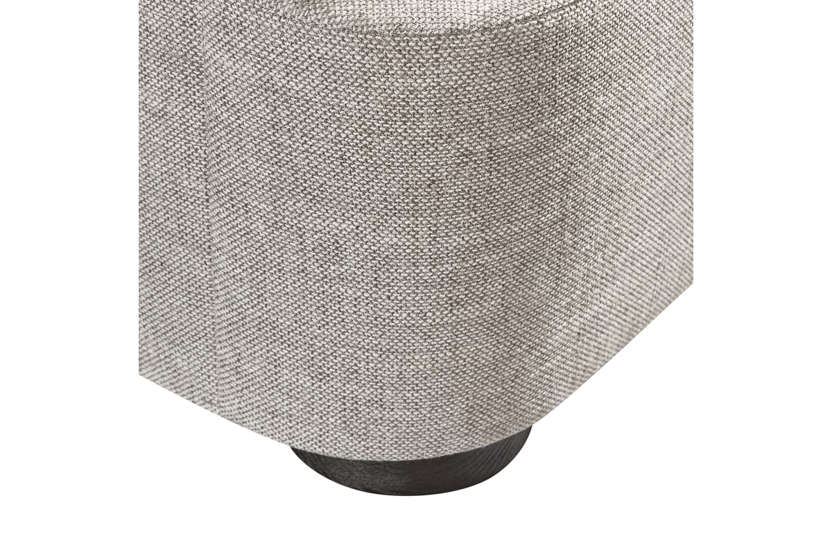 Geneve Shelter Queen Bed by Bernhardt  2