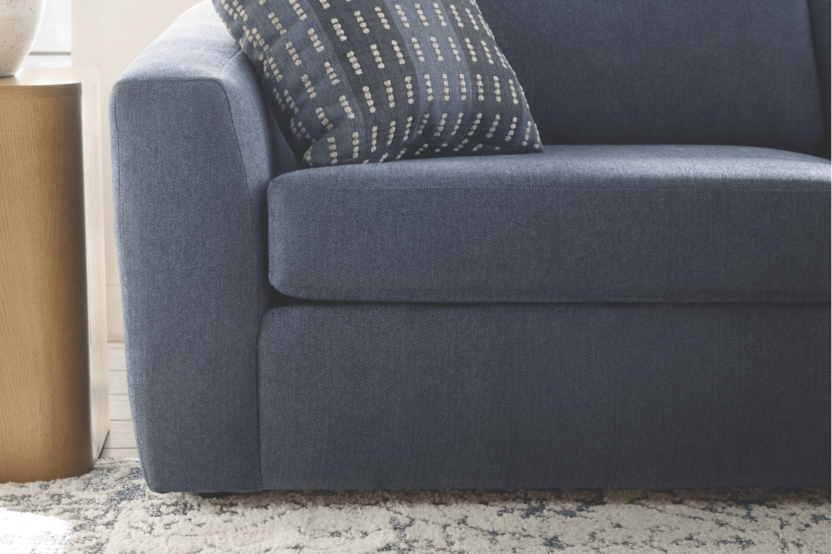 Ellington Loveseat by Flexsteel 6