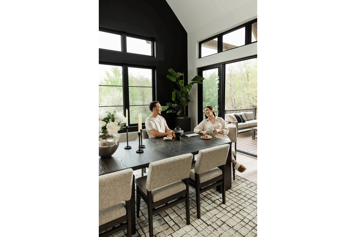 Stages Brown Extendable Table + 6 Chairs  9