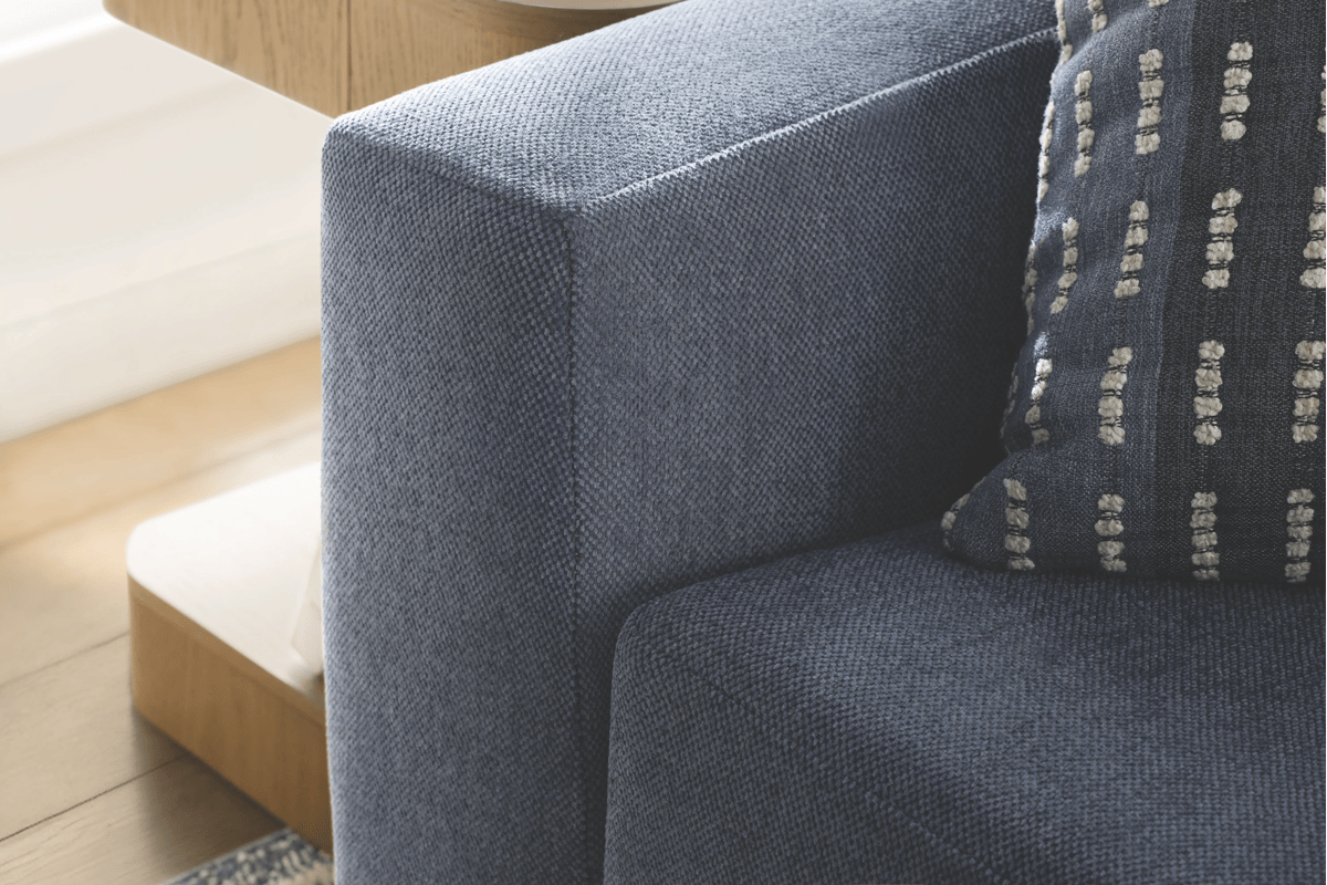 Ellington Loveseat by Flexsteel 9
